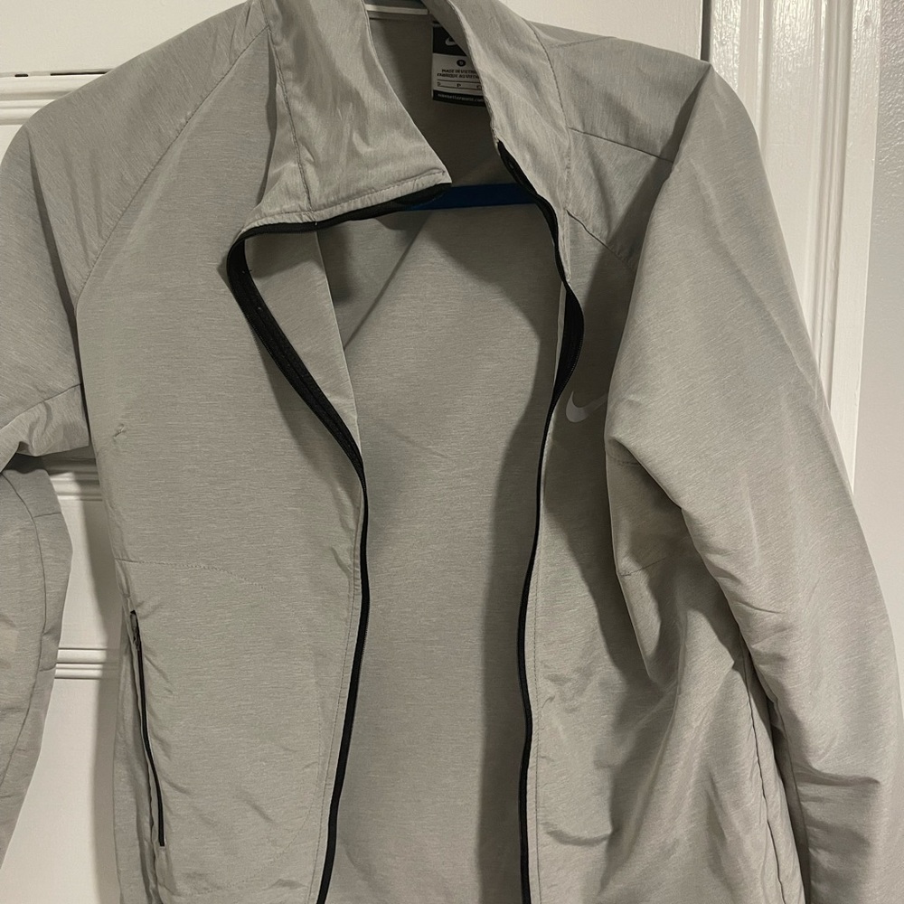 Nike Women’s Windbreaker